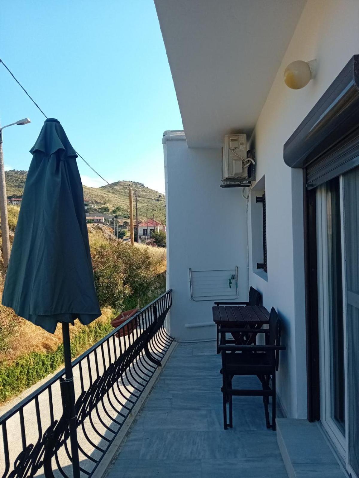 Kostas - ενοικιαζόμενα με κουζινάκι Apartment Myrina